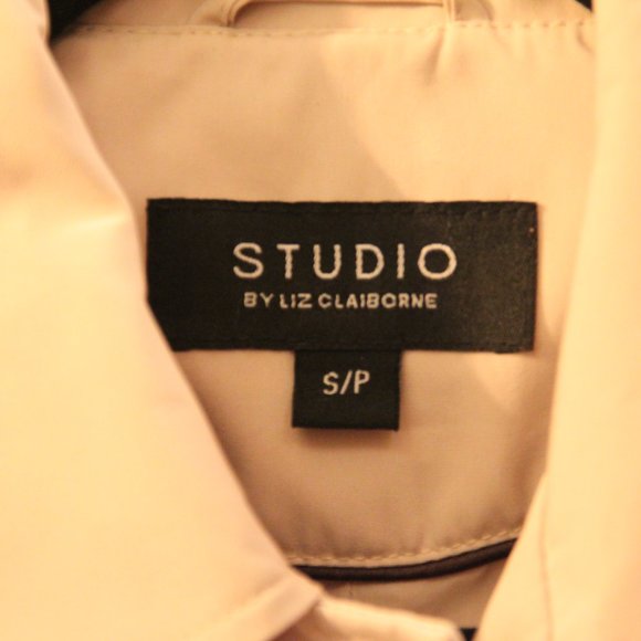Small women's coat, Studio by Liz Claiborne - Picture 3 of 7